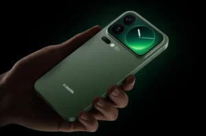 xiaomi-17-pro-green-clock